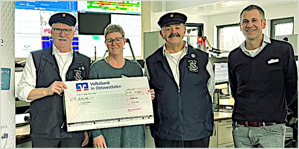 Shanty-Chor spendet an die Mobilen Retter