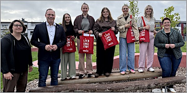 Fünf neue Auszubildende zur Erzieherin