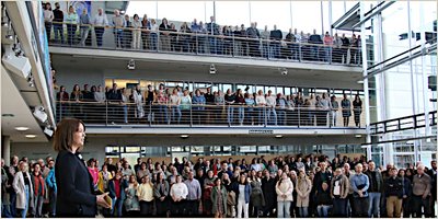 Landrätin Laukötter begrüßt Mitarbeitende