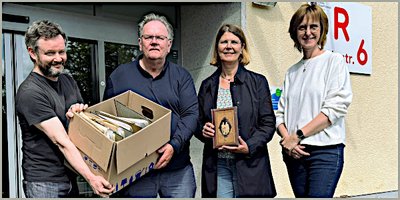 Familiengeschichte ans Archiv übergeben