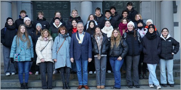 Besuch aus Spanien im historischen Rathaus