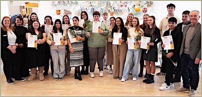 Jugendliche entdecken die Welt der Pflege