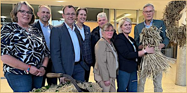 Landwirtschaft dankt mit Erntekrone