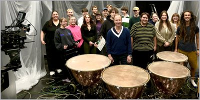 Detmold (as). Ein besonderer Videodreh in Detmold: Unter der Leitung von Prof. Georgij Pestov haben Studierende der Technischen Hochschule Ostwestfalen-Lippe ein Musikvideo für den Solopaukisten Wieland Welzel realisiert. Detmold (as). Ein besonderer Videodreh in Detmold: Unter der Leitung von Prof. Georgij Pestov haben Studierende der Technischen Hochschule Ostwestfalen-Lippe ein Musikvideo für den Solopaukisten Wieland Welzel realisiert.