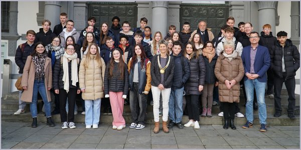 Schülergruppe zu Gast im Historischen Rathaus