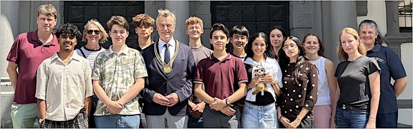 Schüler aus Johannisburg im Rathaus begrüßt