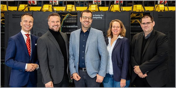 Supercomputer in Betrieb genommen