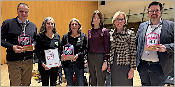 Mit Kreis-Heimatpreis ausgezeichnet Mit Kreis-Heimatpreis ausgezeichnet