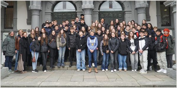Schüler aus Pamplona zu Gast im Rauthaus