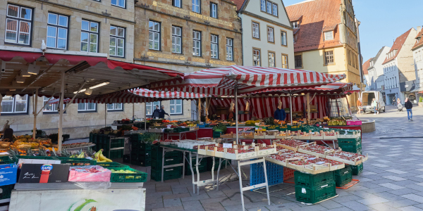 Start für Bielefelder Altstadtmarkt