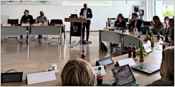 Rekordbeteiligung bei Jugendbeteiligungskonferenz