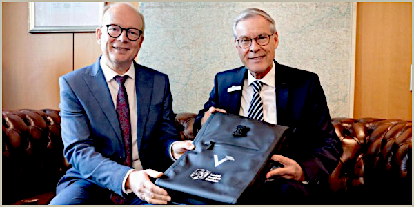 Verabschiedung unter Freunden